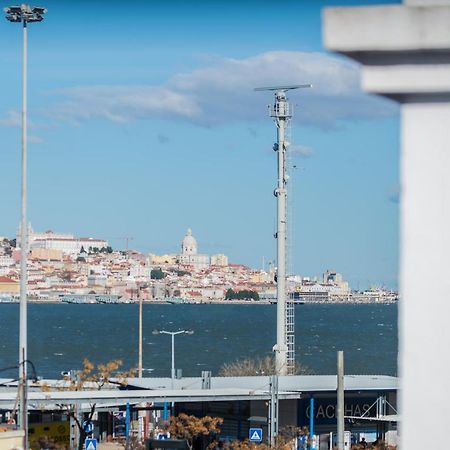 Vista Lisboa Guest Apartments Almada Exterior photo
